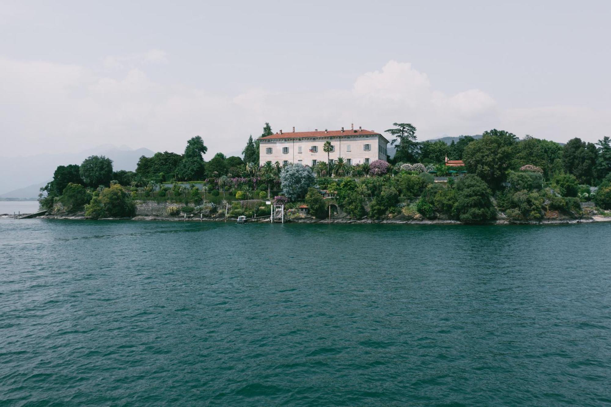 Family Vista Apartment Stresa